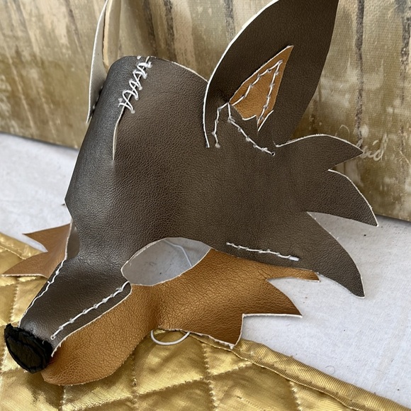 Handcrafted Fox Mask - Picture 7 of 7